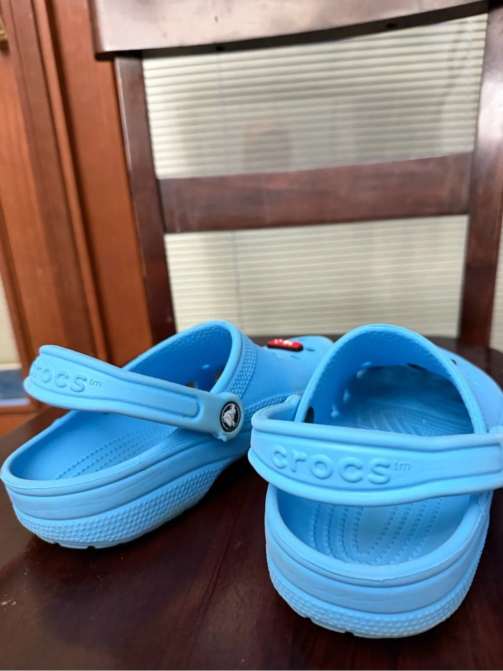 Crocs Classic Clogs with Gamer Charms junior 5 kids